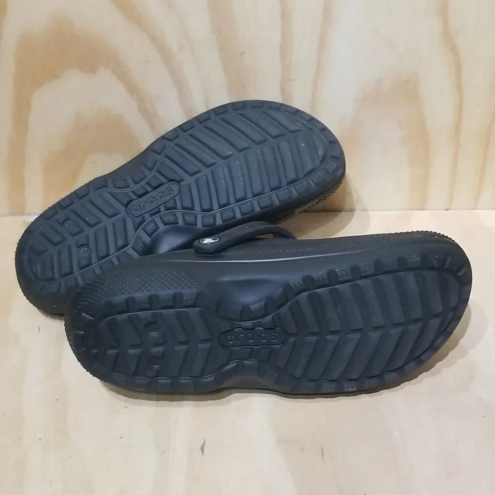 Crocs Men's Black Clogs Size Men's size 10,Wmn's Size 12